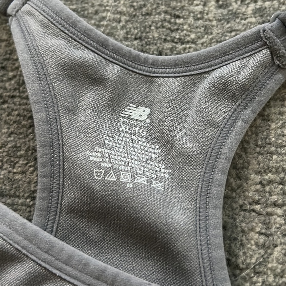 New Balance Sports Bra - Picture 4 of 5